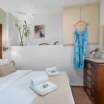 Apartment Niovi Seaview *