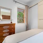Appartamento Niovi Seaview *