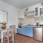 Appartamento Niovi Seaview *