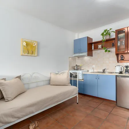 Apartment Niovi Seaview *