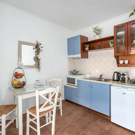 Apartment Niovi Seaview Agio Apóstoloi