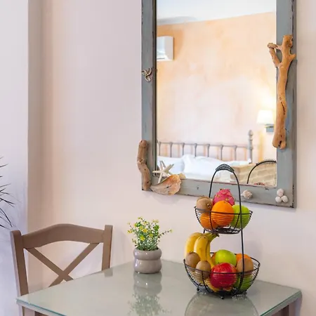 Niovi Seaview Apartment *